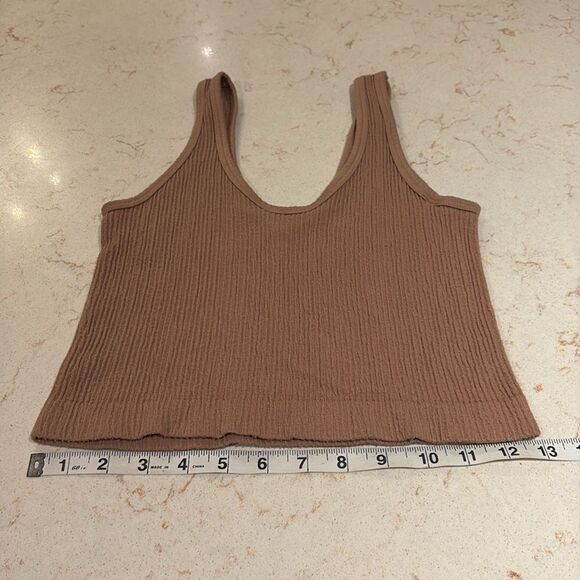 Out from Under ribbed cropped tank SZ Xlarge - Picture 4 of 5